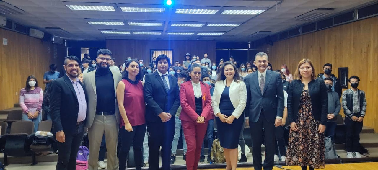Participantes de un encuentro de innovación democrática